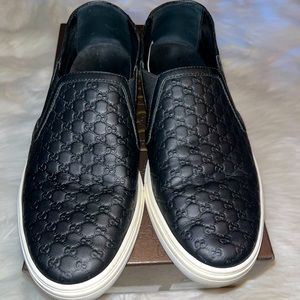 Gucci Microguccissima Women’s Slip On Sneakers 473974 Black Size 38+ 8.5 used